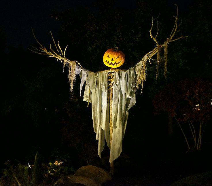 a halloween decoration with a jack o lantern on it