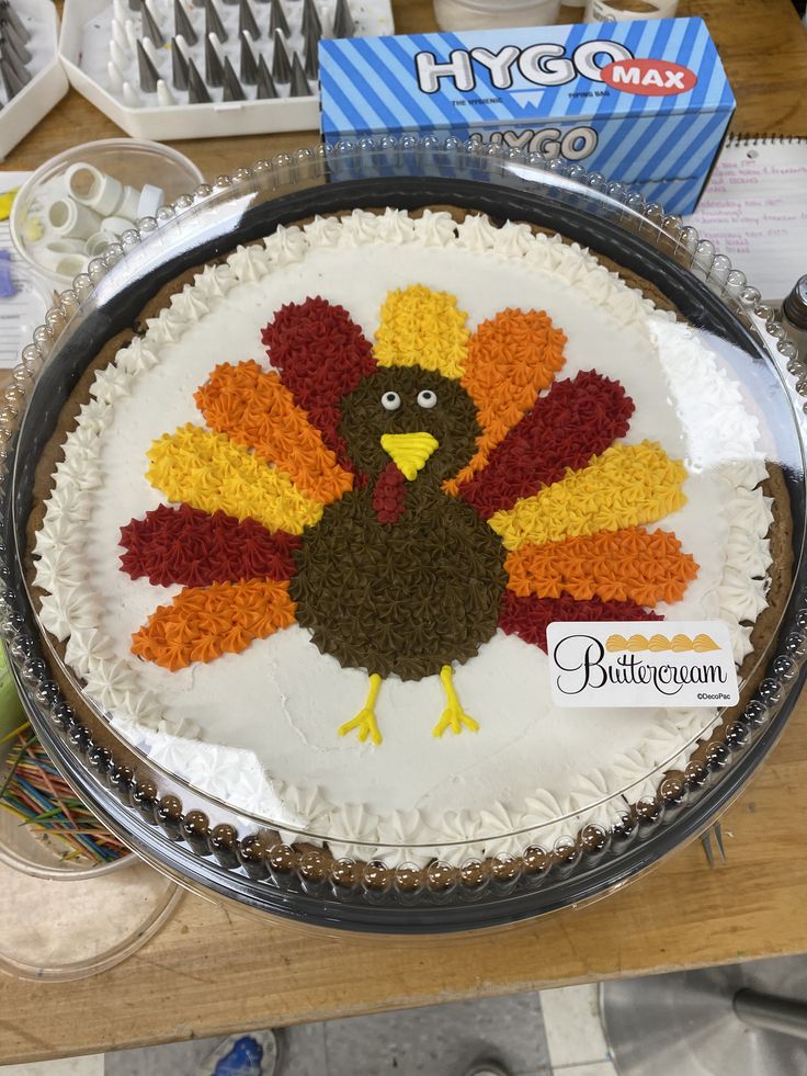 a cake decorated to look like a turkey