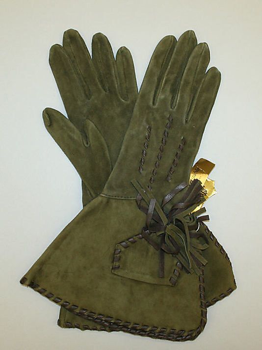 Gloves Green Gloves, Yennefer Of Vengerberg, Fashion Gloves, Vintage Gloves, Philippe Model, Green Suede, Olive Color, Womens Gloves, Pantone Color