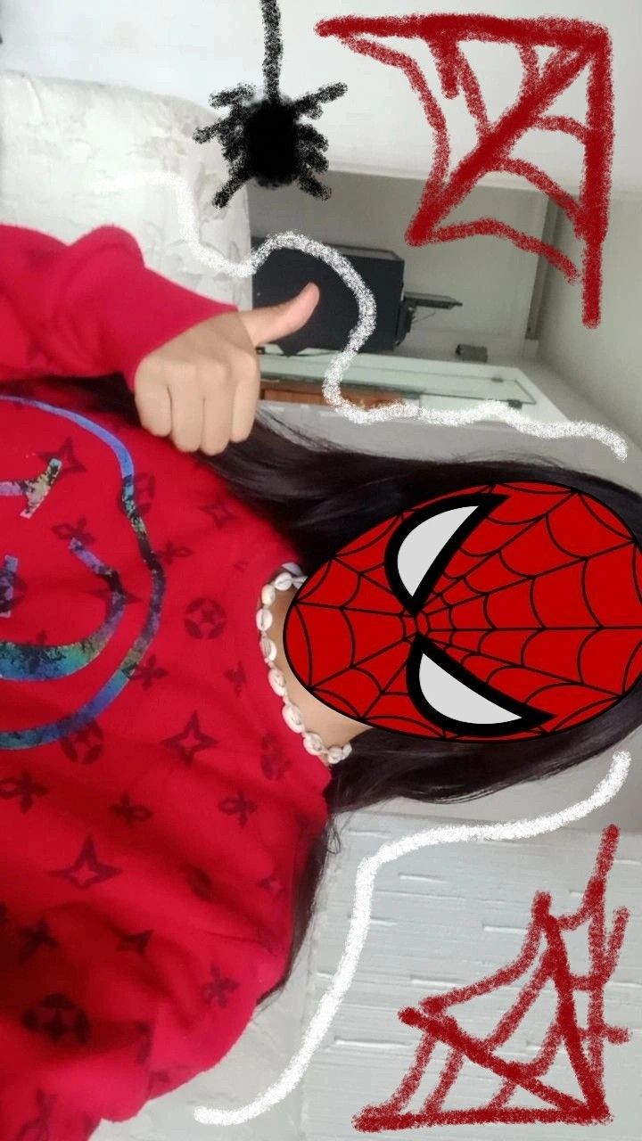 Foto de chica con filtro de spiderman aesthetic Snapchat Pics, Spiderman Girl, Snapchat Filters Selfie, Instagram Creative Ideas, Instagram Words, Fotografi Vintage, Best Filters For Instagram, Creative Shot, Its Me