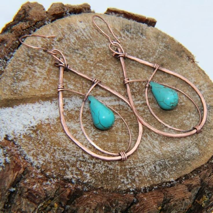 This Gorgeous Copper Pair Are Hand Shaped With A Unique Design, Hammered And Oxidized, With A Large Turquoise Teardrop Bead. Braided Wire Jewelry, Wire Wrap Teardrop Stone, Western Wire Jewelry, Unique Earring Designs, Teardrop Beaded Earrings, Simple Wire Jewelry, Handmade Holiday Jewelry, Hammered Copper Jewelry, Hammered Wire Jewelry