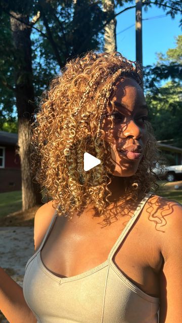 Bob Boho Box Braids, Boho Knotless Bob With Color, Blonde Boho Bob Braids, Knotless Boho Bob Braids, Blonde Boho Knotless Braids Bob, Boho Knotless Braids Bob With Color, Boho Locs Bob, Honey Blonde Boho Knotless Braids Bob, Colored Boho Knotless Braids