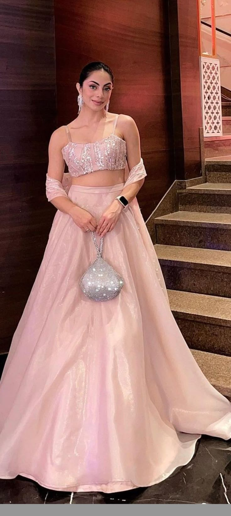 Solid Color Lehenga, Pink Lahanga Design Latest, Contemporary Lehenga Designs, Simple Bridesmaid Lehenga, Engagement Outfit Bridesmaid, Lehenga Designs For Farewell, Saree Lahanga Design Latest, Plain Simple Lehenga, Simple Satin Lehenga