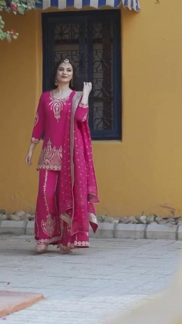 India Style Dress, Boutique Suit, Suit Punjabi, Punjabi Suits Designer Boutique, Punjabi Suits Designer, Haldi Outfits, Letter Love, Latest Bridal Dresses, Velvet Dress Designs