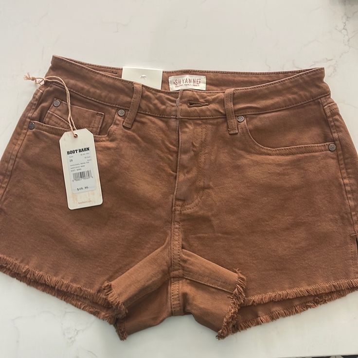 Brand New Shorts Never Worn Size W 29 Brown Short Length Bottoms For Day Out, Trendy Brown Shorts For Day Out, Brown Relaxed Fit Bottoms For Day Out, Relaxed Fit Brown Bottoms For Day Out, Short Brown Bottoms For Day Out, Summer Bottoms With Pockets In Brown, Brown Summer Bottoms With Pockets, Brown Summer Bottoms Short Length, Trendy Brown Shorts With Short Legs