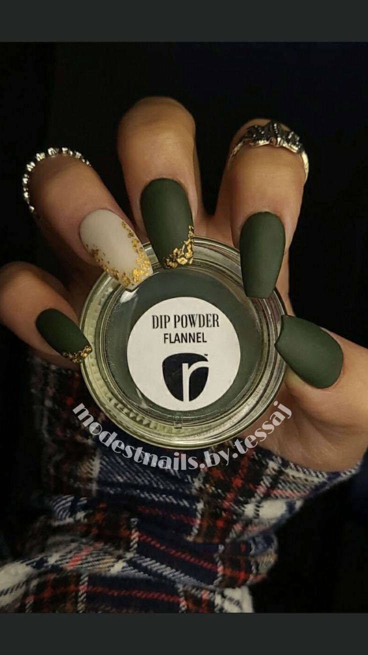 Nail Ideas For Autumn, Matte Green Nails, Matted Nails, Revel Nail Dip Powder, Revel Nail Dip, Emerald Nails, Revel Nail, Dark Green Nails, November Nails