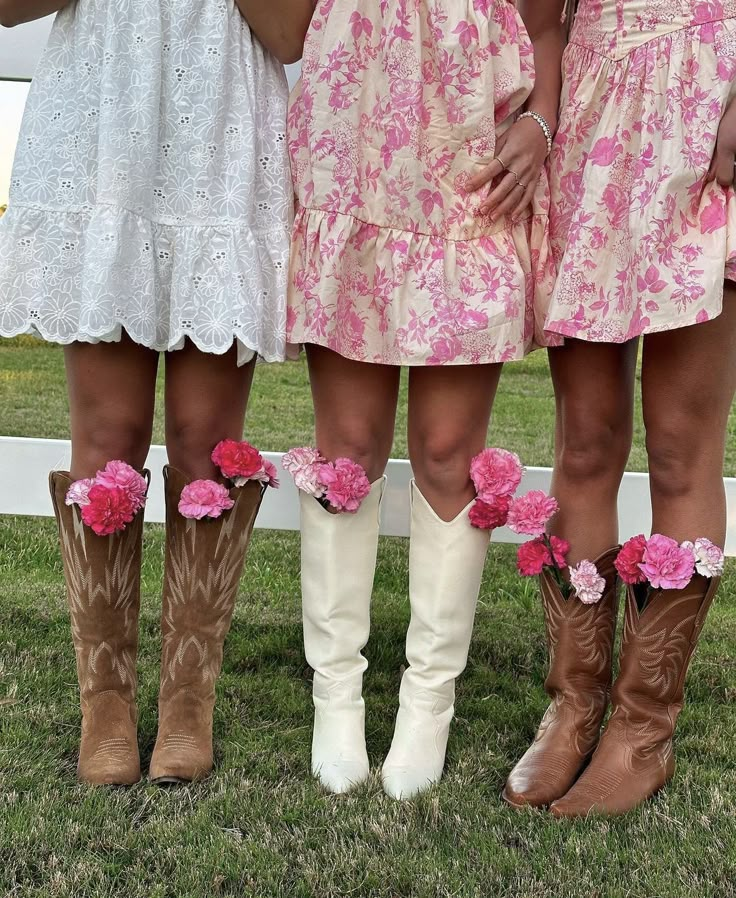 Cowgirl Boots Spring Outfit, Spring Clothing Photoshoot, Summer Cowgirl Aesthetic, Girly Cowboy Boots, Coastal Cowgirl Senior Pictures, Senior Photo Outfits Spring, Girly Western Aesthetic, Country Festival Aesthetic, Easter Outfit Aesthetic