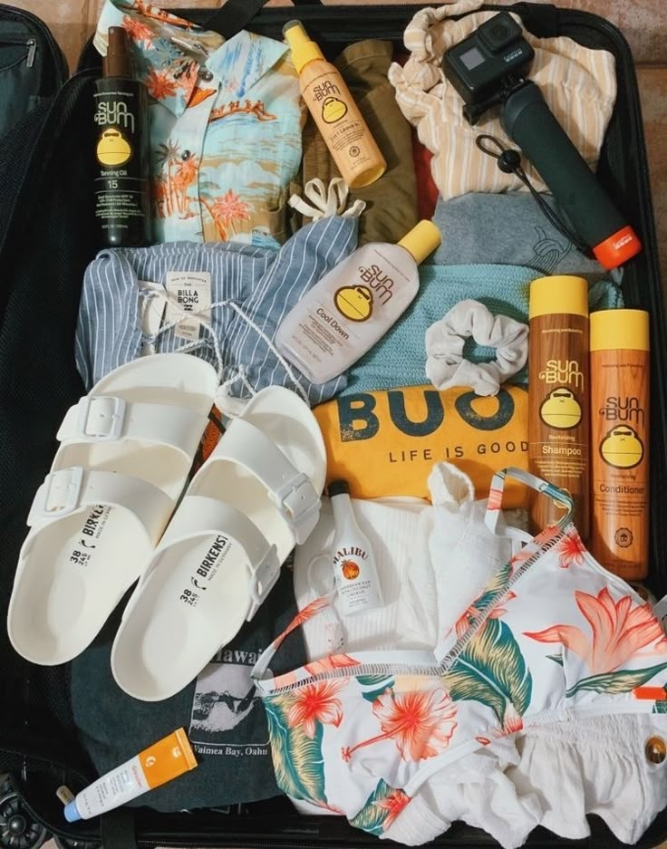 Vsco Pictures, Summer Packing, Travel Bag Essentials, Summer Plans, Summer Goals, Vacation Packing, Best Shampoos, Summer Bucket, Summer Feeling