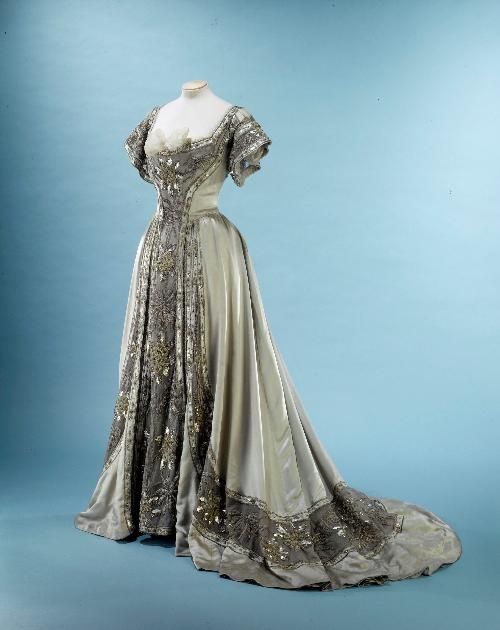 Jacques Doucet Gowns Jacques Doucet, Art Nouveau Fashion, Historical Gowns, 1900s Fashion, Queen Alexandra, Edwardian Dress, Old Dresses, Pewter Grey, Victorian Clothing