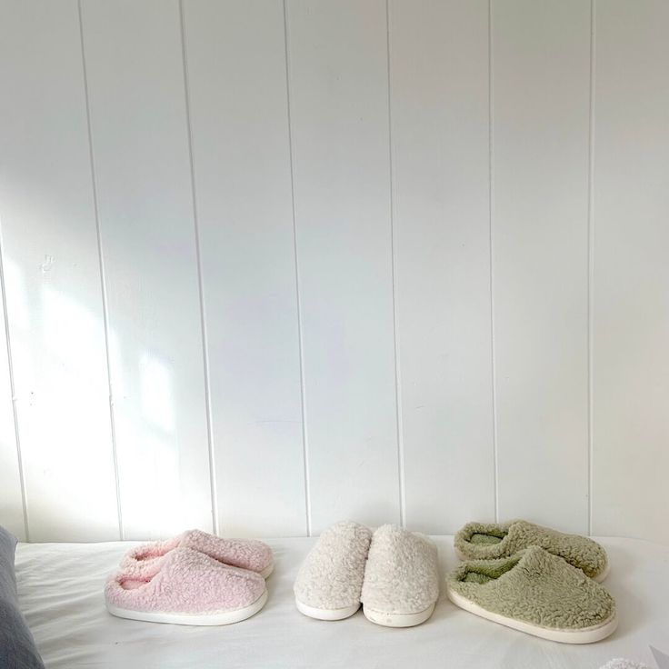 Indulge in Cozy Luxury Step into a world of warmth and relaxation with our Nordic Plush Slippers, the perfect fusion of style and comfort. Crafted to be the best slippers for women, these house slippers redefine the meaning of cozy, offering a plush haven for your feet. Plush Comfort, Nordic Style These warm slippers are your go-to companions for chilly mornings and cozy evenings. The plush ensures your feet stay toasty, providing a constant source of comfort in every season. Elevate your lounge Cozy Meaning, Save Wildlife, Best Slippers, Comfy Slippers, Warm Slippers, Good House, House Shoes, House Slippers, Nordic Style