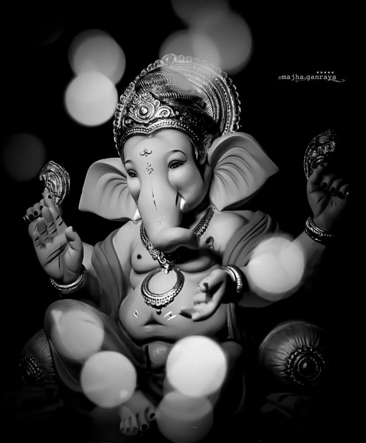 Bappa wallpaper Cute Ganapati Photos, Ganesh Profile Pic, Ganpati Photo Hd Aesthetic, Ganpati Bappa Asthetic Pic, Ganpati Bappa Black And White, Gnpti Bappa Photo Hd, Loard Ganesh Hd Wallpaper, Ganpati Asthetic Pics, Ganpati Bappa Pic