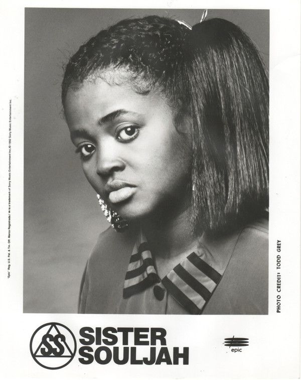 Sister Souljah Sister Souljah, Grey Sisters, Urban Books, Women Writers, Photo Credit, Vintage Black, Black Women, Hip Hop, Grey