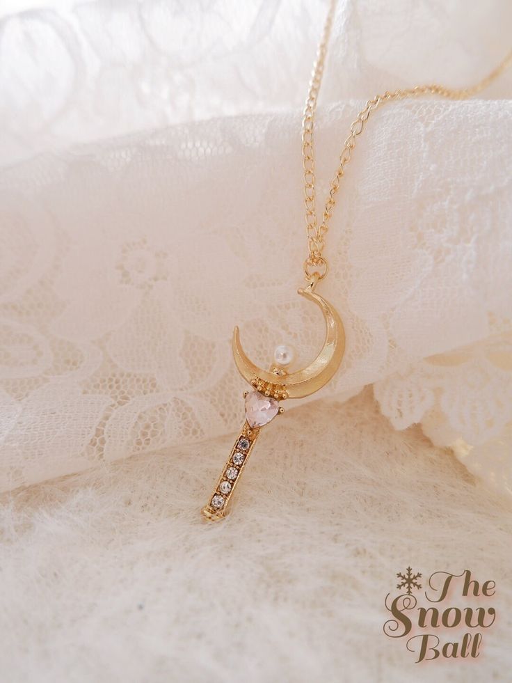 Sailor Moon Necklace, Harajuku Jewelry, Sailor Moon Accessories, Sailor Moon Toys, Moon Accessories, Piercing Inspo, Fashion Kawaii, Necklace Moon, Kawaii Accessories