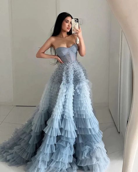 Extravagant Gowns, Tulle Long Prom Dress, Strapless Sweetheart Neckline, Prom Dresses For Sale, Blue Tulle, Ball Gowns Evening, A Line Prom Dresses, فستان سهرة, Tulle Fabric