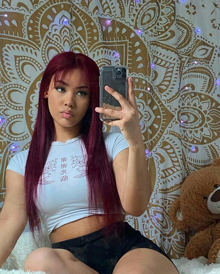 Pelo Color Borgoña, Pelo Color Vino, Wine Hair, Red Hair Inspo, Cherry Hair, Dyed Red Hair, Dark Red Hair, Burgundy Hair, Hair Stylist Life