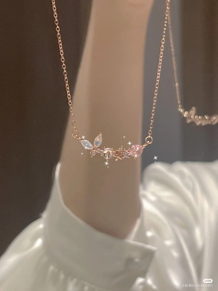 Ethereal Jewelry Necklaces, Simplistic Jewelry, Stylish Jewelry Accessories, خواتم خطوبة, Minimalist Necklace Silver, Ethereal Jewelry, Fancy Jewelry Necklace, Pretty Jewelry Necklaces, Expensive Jewelry Luxury