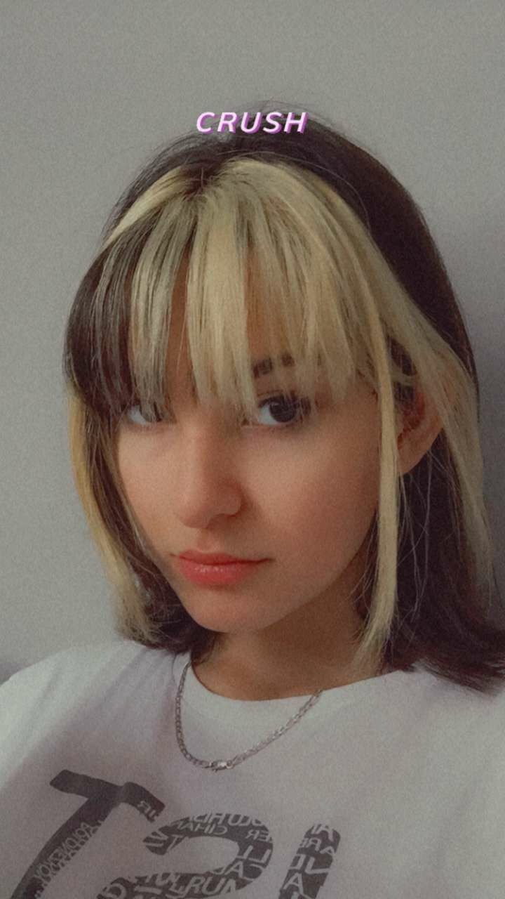 Bangs With Colored Streaks, Short Hair With Dyed Bangs, Half And Half Hair Color With Bangs, Short Hair Color Streaks, Bangs Dyed Only Short Hair, Dye Short Hair Ideas, Blonde Hair Dark Bangs, Underdye Hair Bangs, Blonde Streak Short Hair