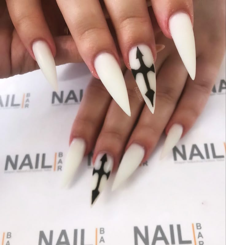 Gothic Manicure Ideas, Gothic White Nails, Goth White Nails, White Emo Nails, White Witch Nails, White Gothic Nails, Ice Nine Kills Nails, Nail Ideas Stilletos, Black Alt Nails