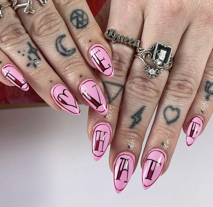 Love Hate Nails, Tattoo Nails Designs, Breakup Nails, Writing On Nails, Chappell Roan Nails, Nail Art Letters, Alt Nails Designs, Word Nails, Heart Nail Art Designs