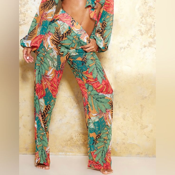 Big Leaf Wide Leg Beach Pants, Pretty Little Thing Brand New Summer Printed Loungewear Pants, Printed Summer Loungewear Pants, Summer Printed Pants For Loungewear, Summer Beach Pants With Floral Print, Floral Print Pants For Beach Day Out, Trendy Wide Leg Jumpsuits And Rompers For Vacation, Trendy Wide-leg Jumpsuits And Rompers For Vacation, Printed Wide Leg Summer Pants, Multicolor Summer Beach Cover-up Bottoms