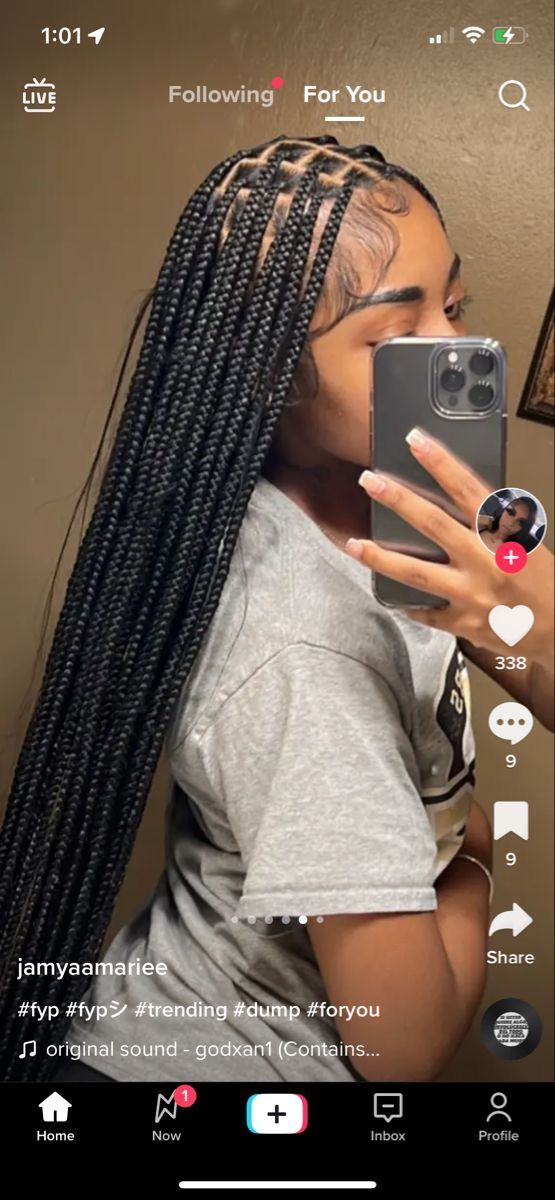 Jayda Knotless Braids, Lace Front On Light Skin, Knottles Box Braids, Two Strand Braids Black Women, Smeaduim Knotless Braids, Braids And Makeup Black Women, Lightweight Knotless Braids, Knotless Buss Down, Cute Braids Black Women