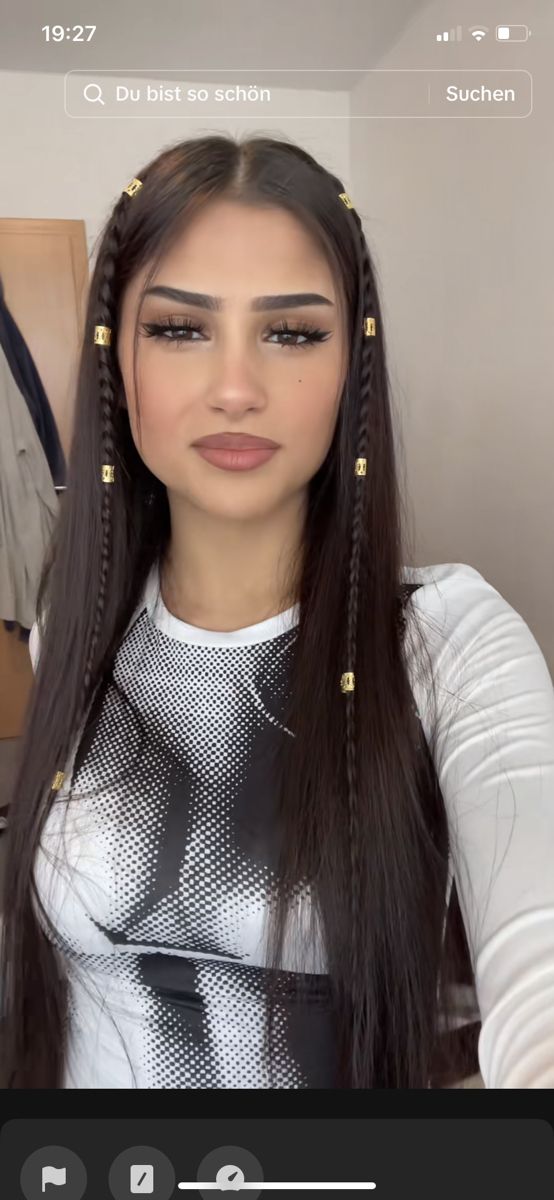 Straight Hair With 2 Braids On The Side, Straight Hair With Two Small Braids, Silver Headband Hairstyles, Two Braids In Front Hairstyle, Beads In Straight Hair, Straight Hair With Braid On Side, Gold Hair Cuffs Hairstyles, Straight Hairstyles Down, Straight Hairstyles For Party