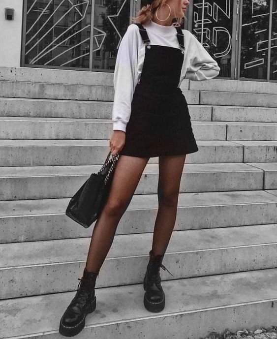 Fotografi Fesyen, Fashion Fotografie, Black And White Outfit, Skirt Diy, Skirt Tulle, Corduroy Overall Dress, Outfits 2016, Fashion Curvy, Pullover Outfit