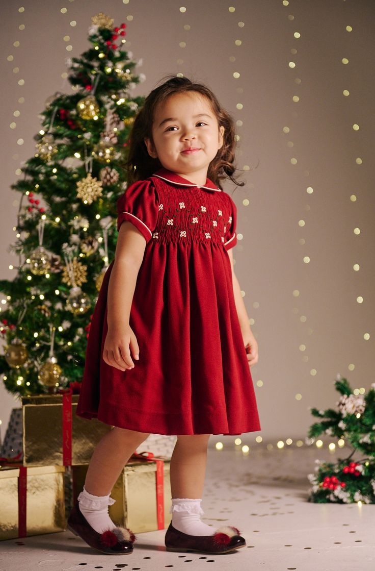 Christmas Embroidery Dress, Christmas Frocks For Kids, Christmas Kids Outfits, Holiday Toddler Outfits, Girls Smocked Christmas Dress, Christmas Theme Dress, Toddler Girl Christmas Dress, Natal Baby, Christmas Dress Toddler