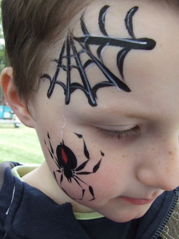 facepaint Spider Face Painting, Kids Face Painting, Easy Halloween Face Painting, Painting Design Ideas, Spider Face, Face Painting For Boys, Halloween Make-up Looks, Cheek Art, Face Painting Easy