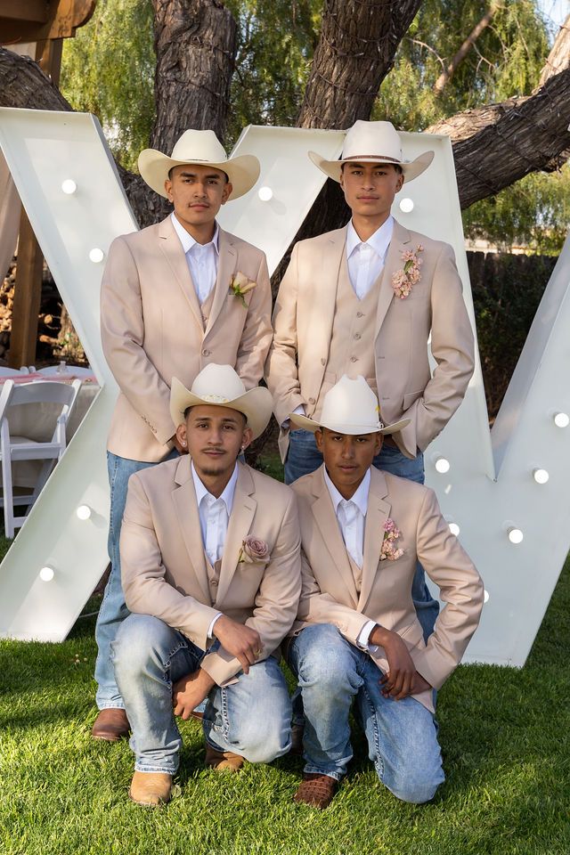 Chambelan Thank You Gifts, Quince Chambelanes Outfits Rose Gold, Cowboy Quinceanera Outfits, Quince Outfits For Guys, Quinceanera Court Dresses Gold, Lavender Chambelanes Outfits Vaquero, Sage Chambelanes Outfits, Gold And White Chambelanes, Blush Pink Chambelan Outfits