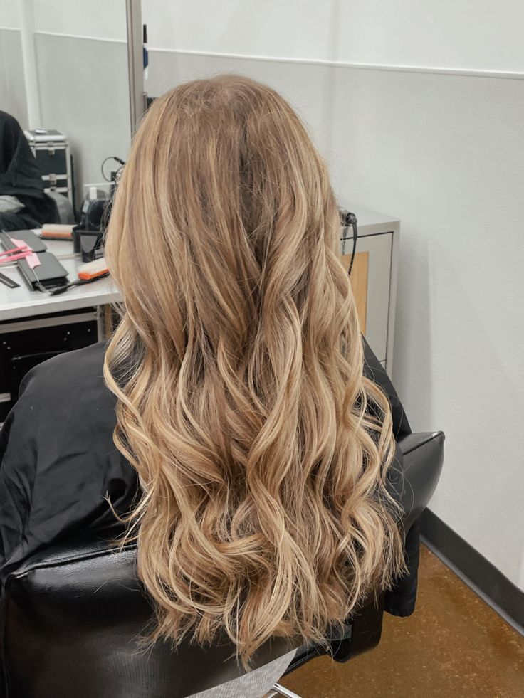 Types Of Curled Hair Hairstyles, Soft Curls Formal Hair, Soft Curled Hairstyles, Loose Curls Long Hair Half Up, Loose Curls For Prom, Prom Hair Curly Down, Prom Hairstyles Loose Curls, Softly Curled Hair, Curled Long Blonde Hair