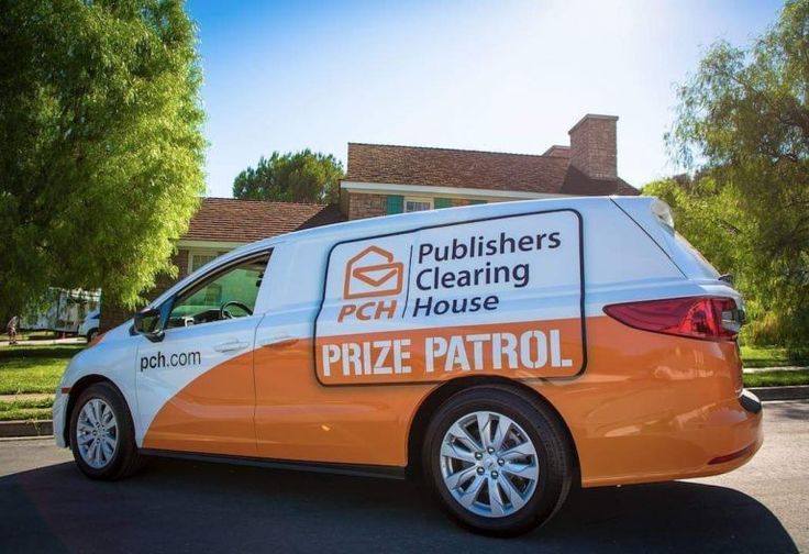 an orange and white car parked in front of a house with the words pushers cleaning house written on it