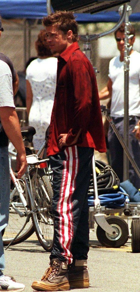 Tyler Durden Style, Tyler Durden Outfit, Tyler Durden And Marla Singer Costume, Tyler Durden Clothes, Tyler Durden Red Jacket, Tyler Durden And Marla Singer, Bradley Pitt, Brad Pitt Style, Tyler Durden