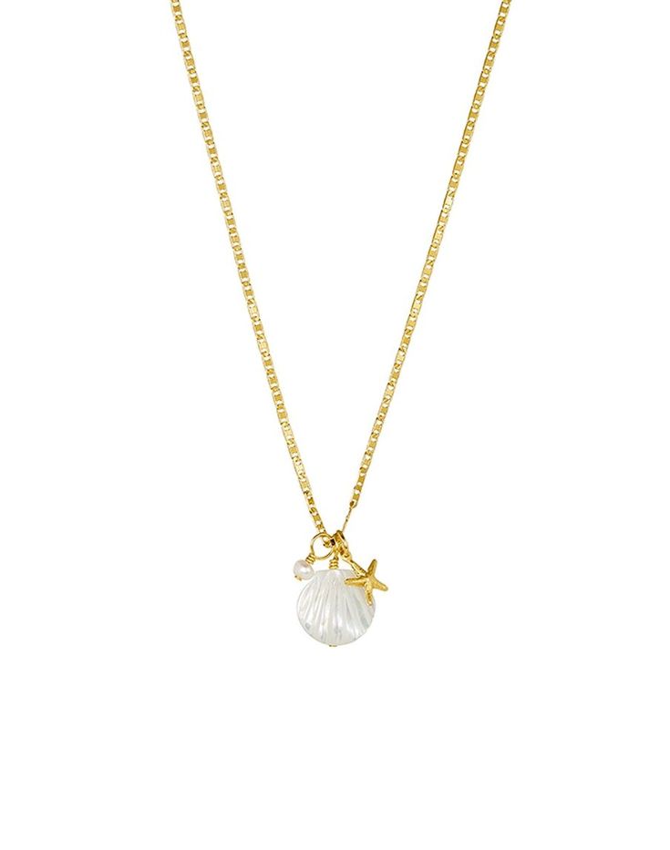 Material: 10k gold plated Pendant: pearlized clamshell, freshwater pearl, and gold plated starfish  Chain: 2mm mariner chain Initial Pearl Necklace, Gold Necklace For Summer, Beach Themed Jewelry, Coastal Granddaughter Jewelry, Beachy Jewlery, Every Jewels, Cute Gold Jewelry, Gold Beach Jewelry, Beachy Necklaces