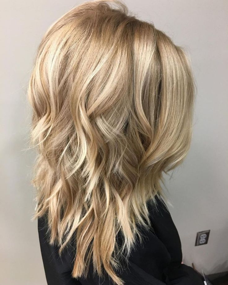 Blonde Choppy Cut for Medium Hair Shoulder Length Hair Cuts With Layers For Thick Hair, Mom Haircuts 2024, Inverted Long Bob With Layers, Long Shag Side Part, Face Framing Bangs Medium Hair, Shag Hairstyles No Bangs, Hair Cuts Medium Length Layers, Waterfall Layers Haircut, Shag Layered Hairstyles