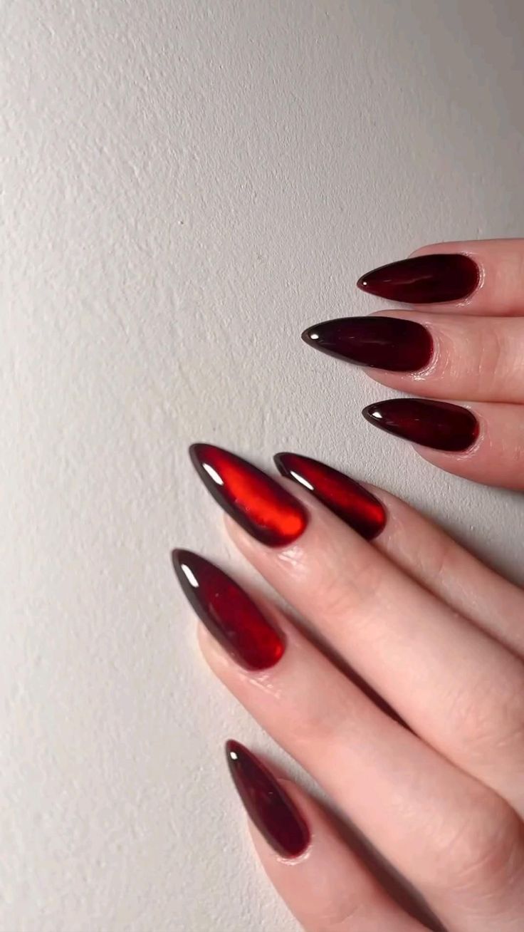 Lava Red Nails, Oxblood Red Nails, Nail Yalda Night, Blood Red Cat Eye Nails, Glam Red Nails, High Fashion Nails, Dark Winter Nail Ideas, Red Black Chrome Nails, Marble Nails Design Ideas