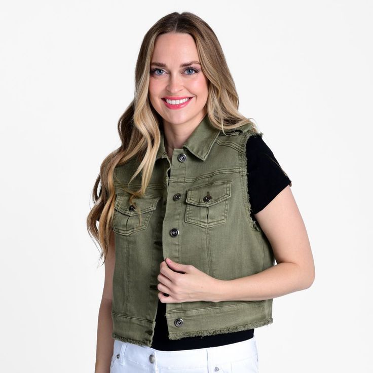 This Indigo Thread utility denim vest combines style with functionality, offering a trendy look while providing extra storage space for essentials. A versatile layering piece, this vest can be easily worn over various outfits, making it a convenient clothing piece that can be styled in different ways for any occasion. The addition of epaulettes and multiple pockets not only enhances the aesthetic appeal of the vest but also adds a touch of utility-inspired style that is currently trendy. Dramatic Classic, Mens Gold Jewelry, Italian Jewelry, White Mark, Military Style, Fashion Sale, Accessories Storage, Extra Storage, Military Fashion