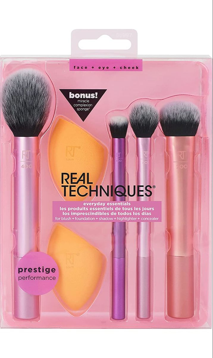 Essential Makeup Brushes, Real Techniques Brushes, Travel Gift Set, Makeup Blending, One And Done, Makeup Blender, Best Makeup Brushes, Makeup Brush Kit, Blending Sponge