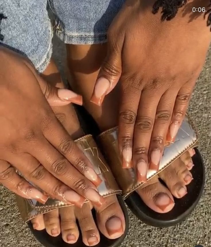 Brown Nail Tips Brown Toes Acrylic, Brown Toenails Design, Brown Tips Acrylic Nails, Brown Pedicure Ideas Toenails, Brown Nails And Toes, Light Brown Pedicure, Brown French Tip Pedicure, Brown Toes Nails, Brown Toe Nail Designs