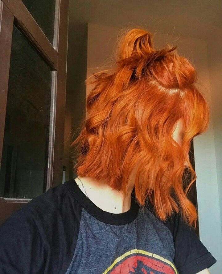 Red Orange Hair, Cheveux Oranges, Hair Color Orange, Short Red Hair, Ginger Hair Color, Super Hair, Long Bob Hairstyles, Hair Color Highlights, Copper Hair