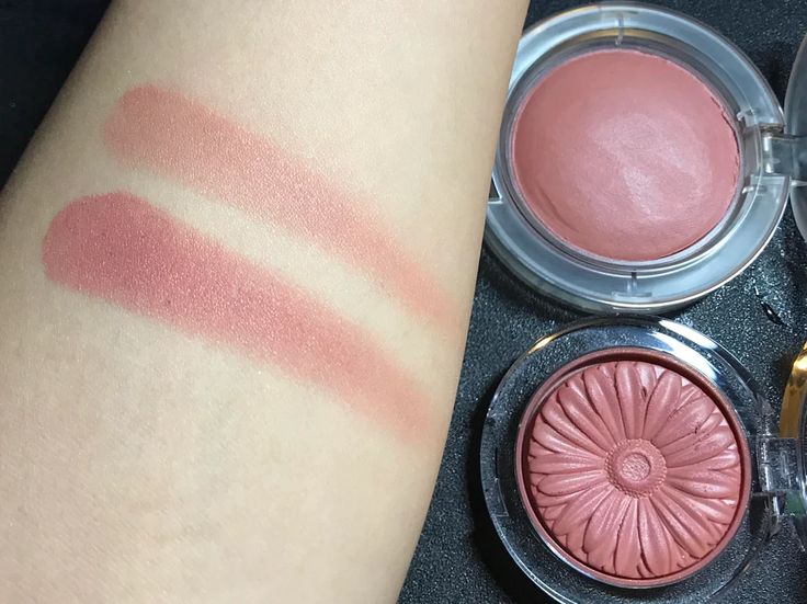 MAC Glow Play Blush in Blush Please swatched next to Clinique Cheek Pop in Black Honey Pop Mac Glow Play Blush Swatches, Mac Blush Swatches, Charlotte Tilbury Lipstick Swatch, Mac Glow Play Blush, Clinique Cheek Pop, Clinique Blush, Clinique Black Honey, Slay Makeup, Mac Blush