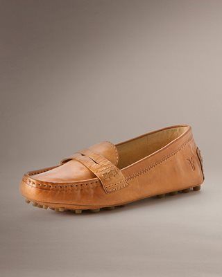 Frye Shoes Women, Driver Shoes, Size 11 Women Shoes, The Frye Company, Travel Clothes, Leather Footwear, Fancy Pants, Frye Shoes, Crazy Shoes