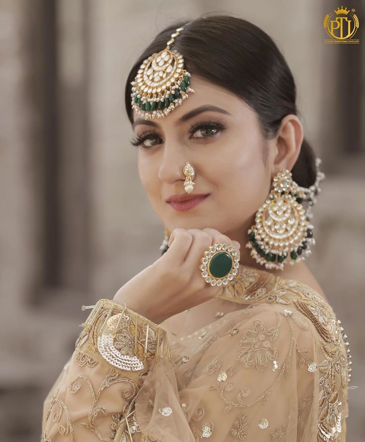 Punjabi Traditional Jewellery® on Instagram: “Coming from the generations, unbound to any trend changes, the timeless beauty of traditional. Punjabi Traditional Jewellery presents…” Black And Silver Eye Makeup, Jewellery Guide, Punjabi Traditional Jewellery, Tikka Jewelry, Jewelry Closet, Bridal Jewellery Inspiration, Red Bangles, Punjabi Bride, Traditional Jewellery