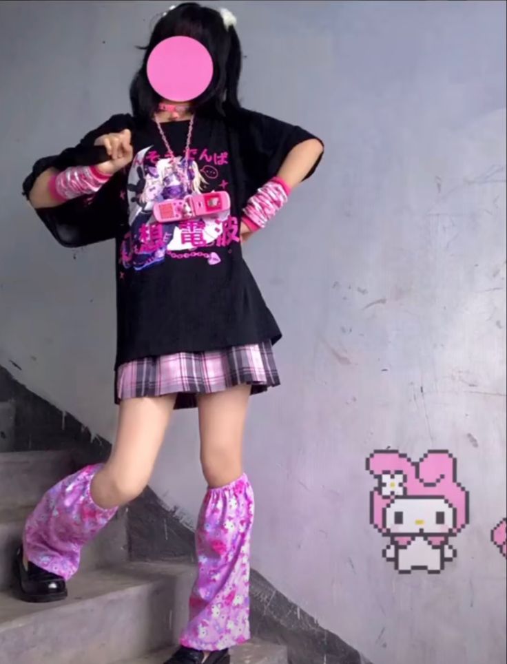 Rotten To The Core Outfit, Gurokawa Aesthetic Outfit, Yami Kawaii Aesthetic Outfit, Kuro Kawaii Aesthetic Outfits, Gurokawaii Fashion, Menhera Aesthetic Outfit, Yami Kawaii Outfit, Kuromi Core, Dark Decora Fashion Outfits