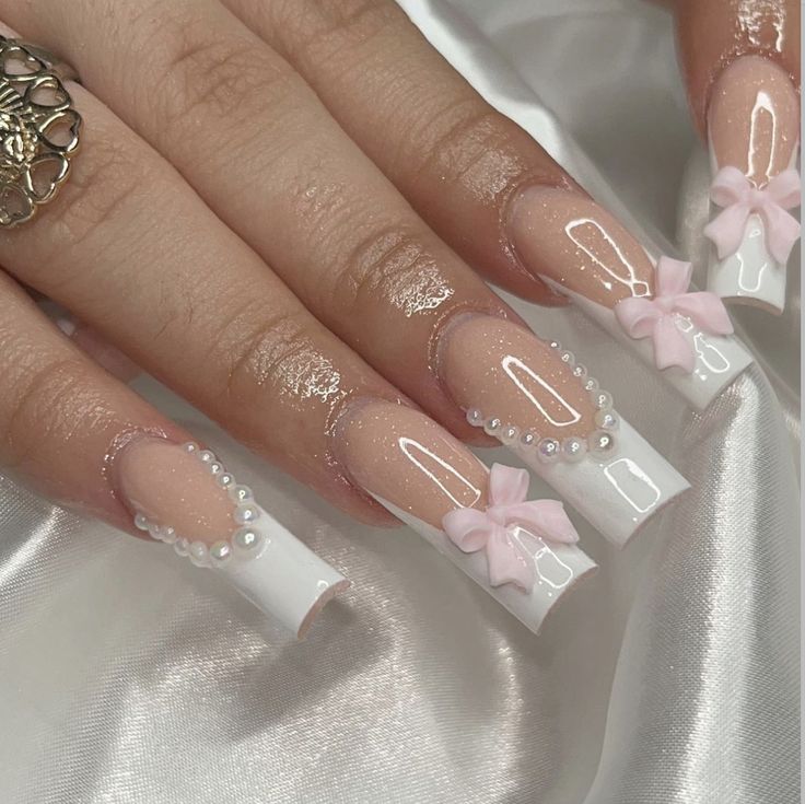 Pearl Acrylic Nails, Valentines Nails French, Nail Inspo Hello Kitty, Valentines Nails French Tip, Duck Nails Short, French Tip Pink, Azul Nails, French Tip Nails Pink, Nails Sanrio