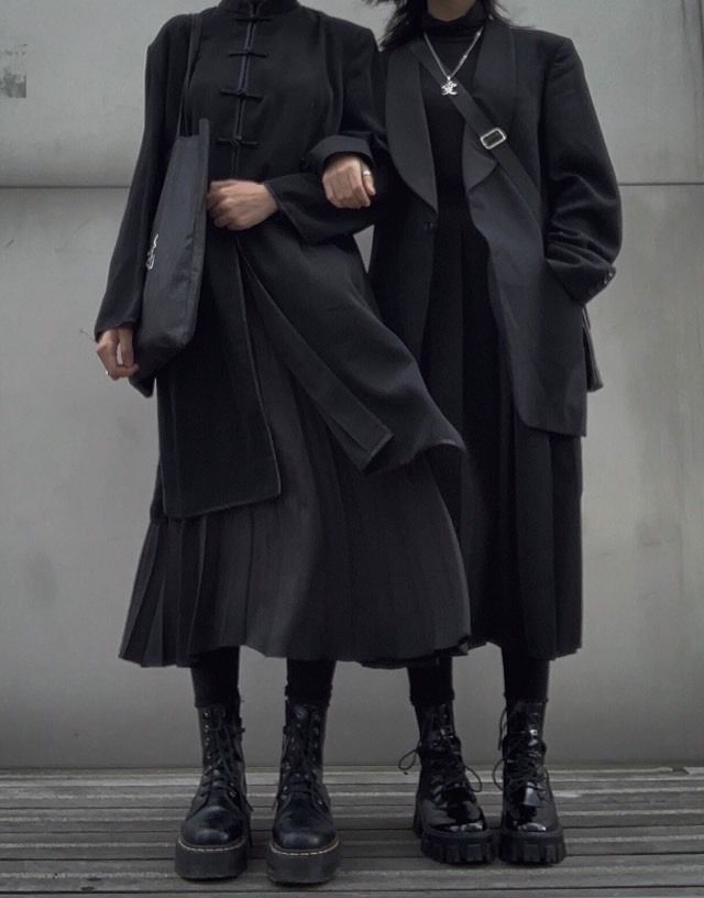 Shirt Dress With Stockings Outfit, Luxury Grunge Aesthetic, Long Dress Over Pants, All Black Japanese Style, Layered Black Outfit, Casual Goth Aesthetic, Japan Clothing Style, Mid Size Goth, Japanese Goth Fashion