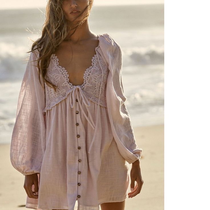 New Without Tags Color: Bubble Bath Forever Femme And So Stunning, This Must-Have Mini From Our Endless Summer Collection Features A Plunging Neckline With Lace Piecing And Puffed Sleeves In A Breezy, Woven Fabrication. Button-Up Silhouette Tie Closure At Front Banded Sleeves Endless Summer Whether You Live The Beach Lifestyle Year-Round Or Dream Of Making The Great Escape, The Endless Summer Collection Is Full Of Our Most Effortlessly Ethereal Styles Under The Sun. Care/Import Machine Wash Cold Pink Lace Mini Dress For Beach, Purple Lace Dress For Beach, Purple Lace Beach Dress, Summer Work Dresses, Look Boho Chic, Cute Mini Dress, Free People Summer, Free People Style, Free People Clothing