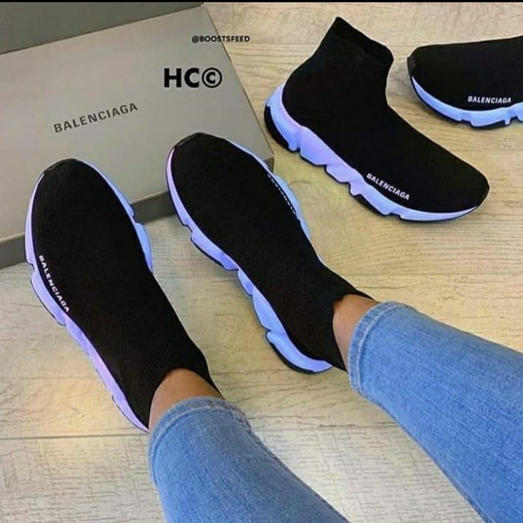 Balenciaga Sock, Jordan Shoes Girls, Boots Woman, Custom Nike Shoes, Balenciaga Sneakers, Adidas Shoes Women, Nike Air Shoes, Sneakers Running, Sock Boots