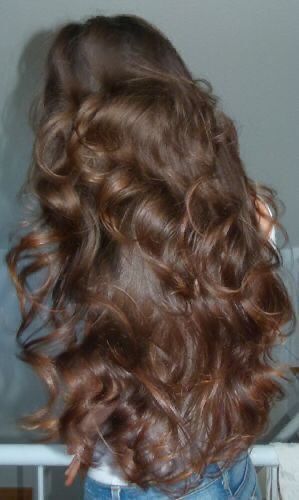 Long Soft Curls, Brunette Curly Hair, Long Hair Healthy, Long Hair Brunette, Brown Long Hair, Shiny Healthy Hair, Aesthetic Bow, Bow Aesthetic, Long Hair Style