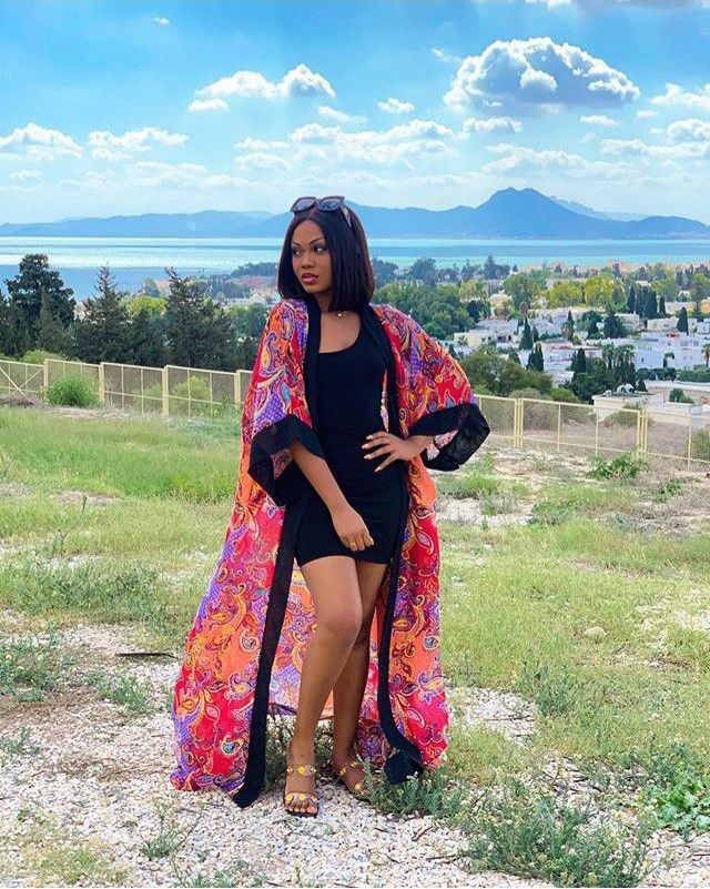 Kimono Outfit Black Women, Asoebi Styles Ankara, Modern Kimono Fashion, Viral Outfits, Fashion Ankara Styles, Outfits Trending, Styles Ankara, Kaftan Designs, Mode Kimono